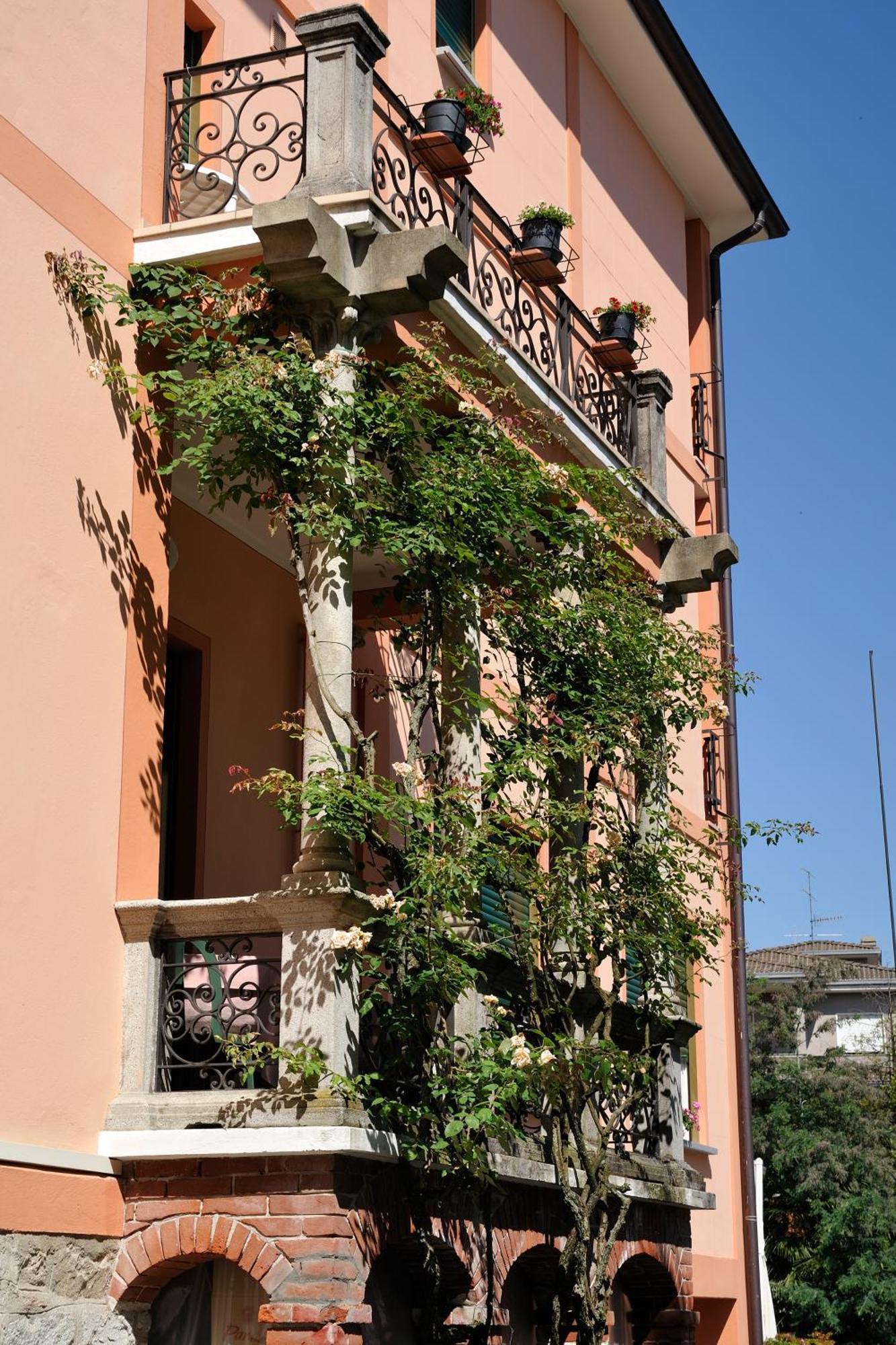Hotel Villa Mon Toc สเตรซา ภายนอก รูปภาพ