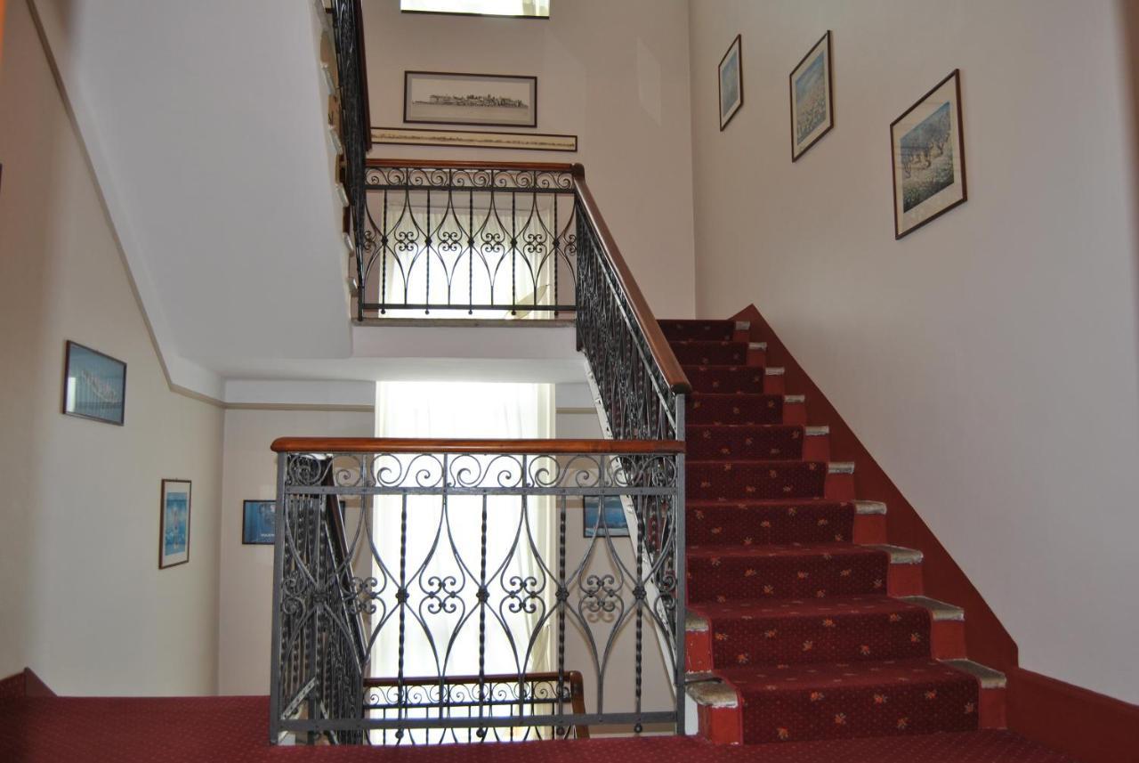 Hotel Villa Mon Toc สเตรซา ภายนอก รูปภาพ